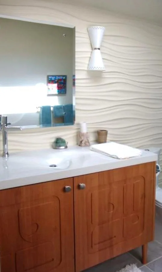 Custom wood bathroom vanity by Elite Woodwork